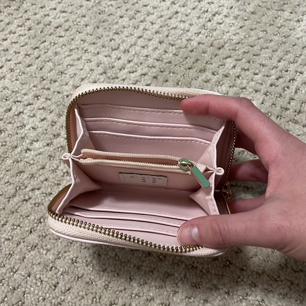 Pink Wallet - Picture 2 of 2